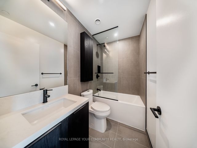 801 - 5 York Garden Way