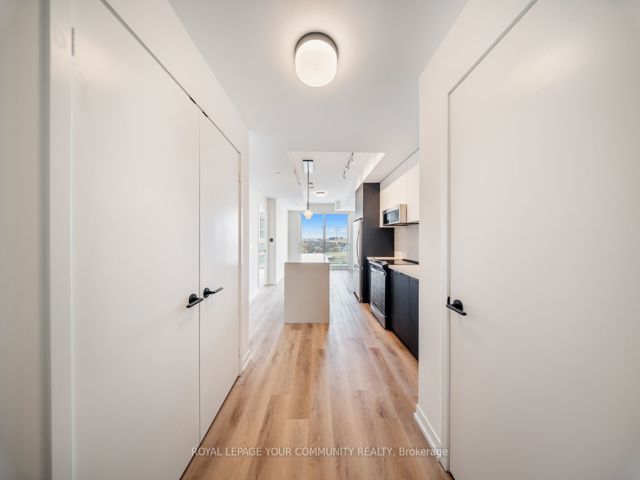 801 - 5 York Garden Way