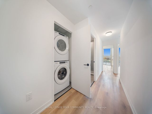 711 - 5 York Garden Way