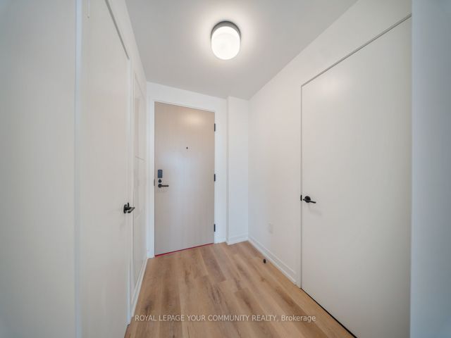 602 - 5 York Garden Way