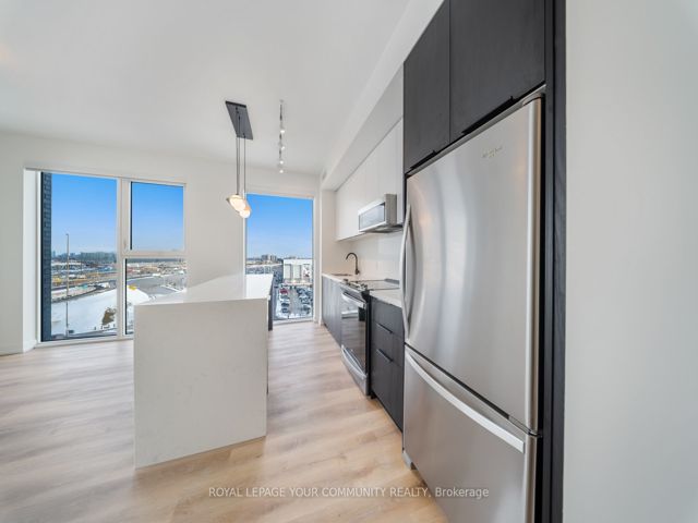 602 - 5 York Garden Way