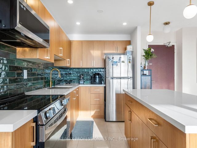 2107 - 360 Ridelle Ave
