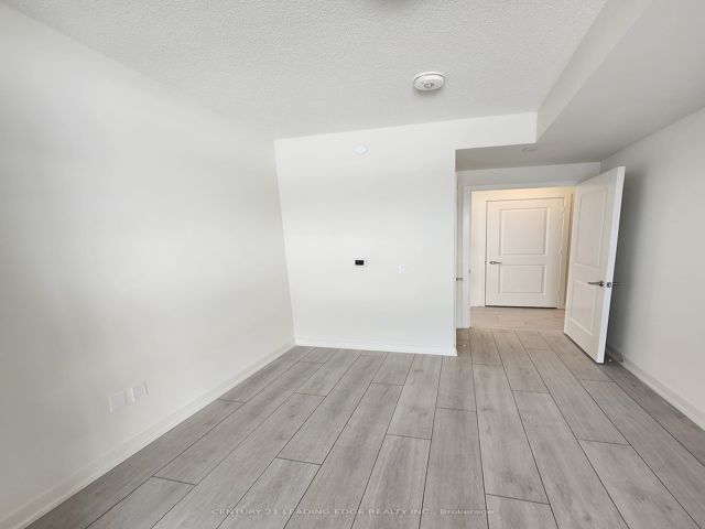 1411 - 38 Annie Craig Dr