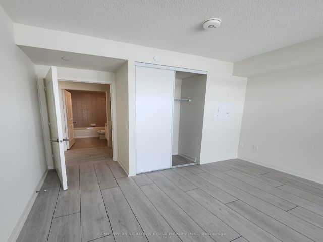 1411 - 38 Annie Craig Dr