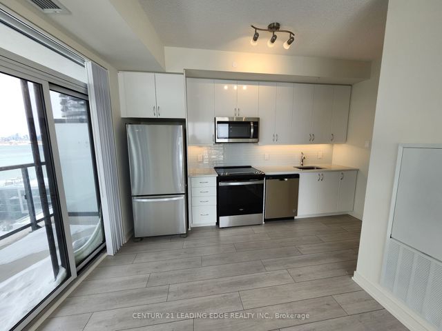 1411 - 38 Annie Craig Dr