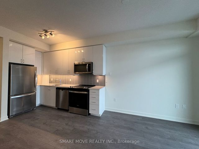 1210 - 38 Annie Craig Dr