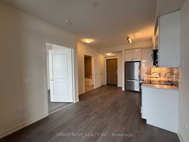 1210 - 38 Annie Craig Dr