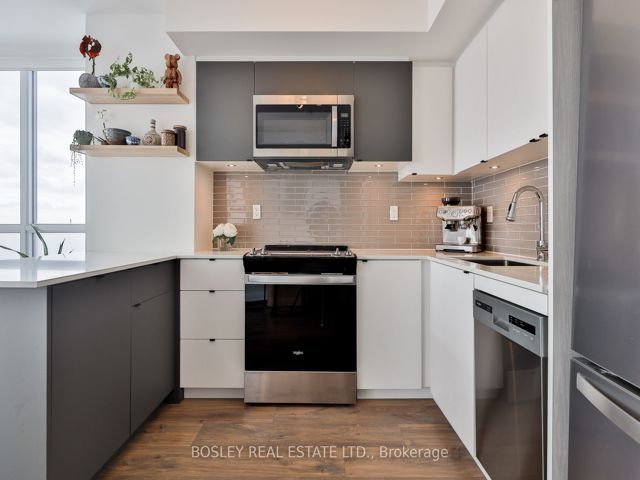 2109 - 1461 Lawrence Ave W
