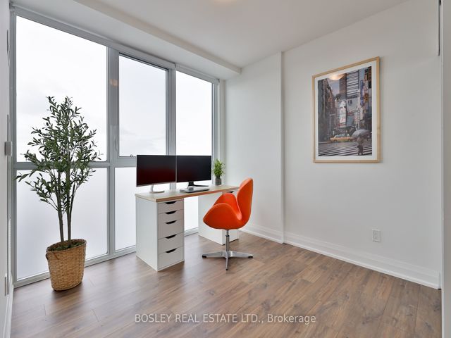 2109 - 1461 Lawrence Ave W