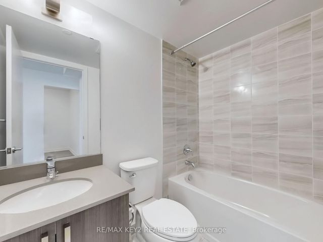 611 - 556 Marlee Ave
