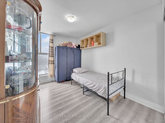 903 - 2835 Islington Ave W