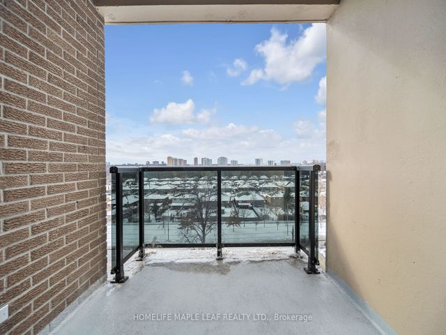 903 - 2835 Islington Ave W