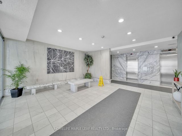 903 - 2835 Islington Ave W