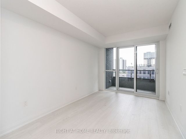 550 - 26 Gibbs Rd