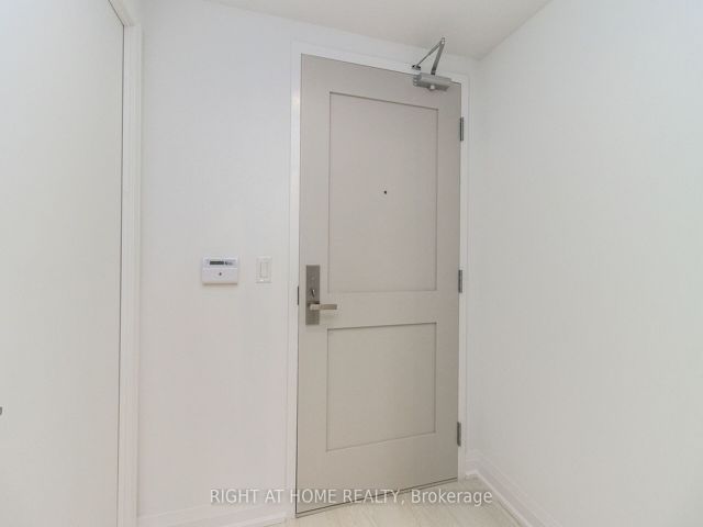 550 - 26 Gibbs Rd