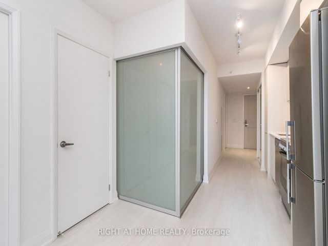 550 - 26 Gibbs Rd