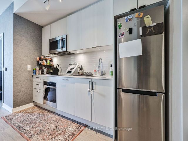 3810 - 1926 Lake Shore Blvd W