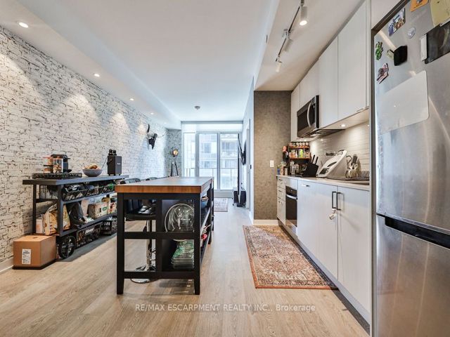 3810 - 1926 Lake Shore Blvd W