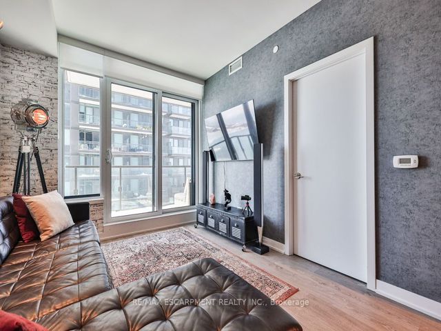 3810 - 1926 Lake Shore Blvd W