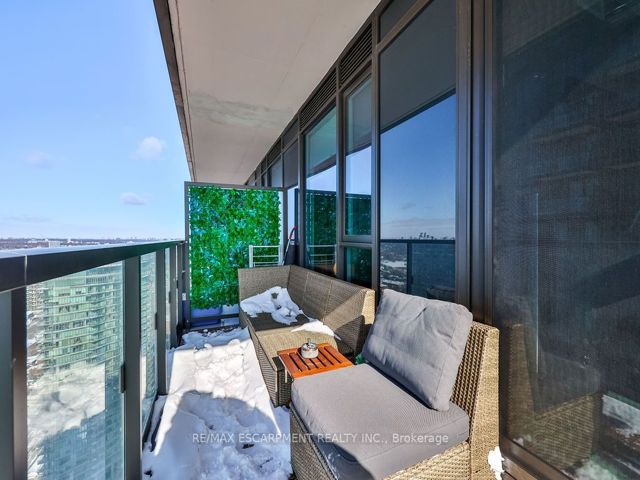 3810 - 1926 Lake Shore Blvd W