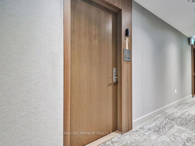 3810 - 1926 Lake Shore Blvd W