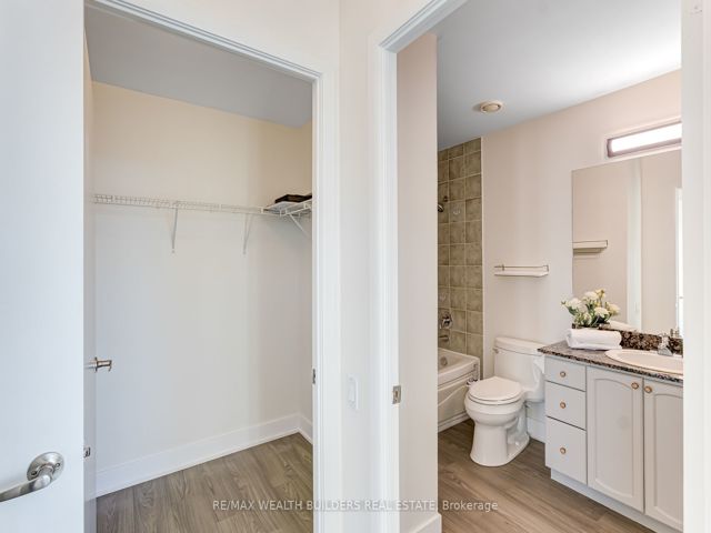 1105 - 2067 Lake Shore Blvd W