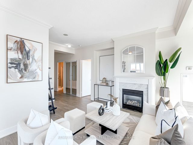 1105 - 2067 Lake Shore Blvd W