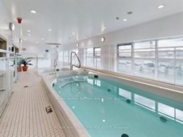 1105 - 2067 Lake Shore Blvd W
