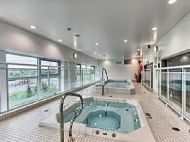 1105 - 2067 Lake Shore Blvd W