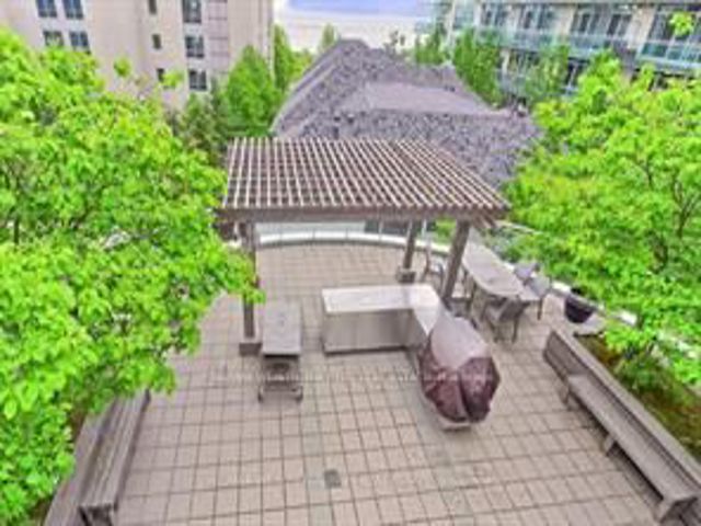 1105 - 2067 Lake Shore Blvd W