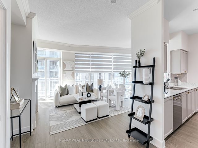 1105 - 2067 Lake Shore Blvd W