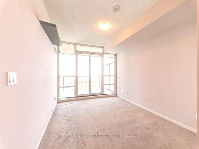 2106 - 2230 Lake Shore Blvd W