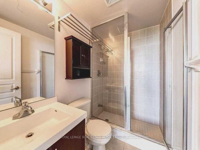 2106 - 2230 Lake Shore Blvd W