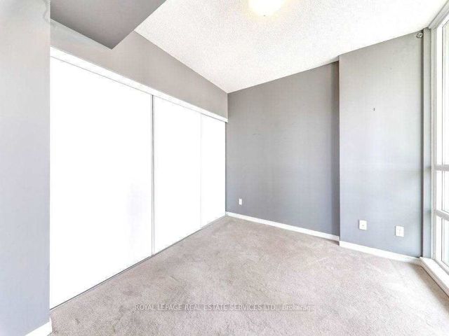 2106 - 2230 Lake Shore Blvd W