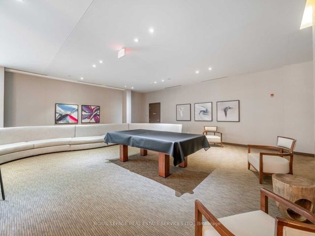 2106 - 2230 Lake Shore Blvd W