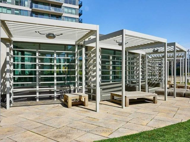 2106 - 2230 Lake Shore Blvd W