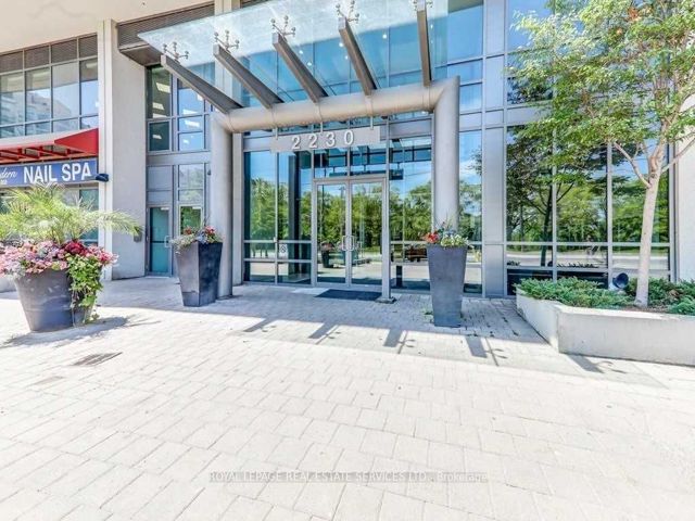 2106 - 2230 Lake Shore Blvd W