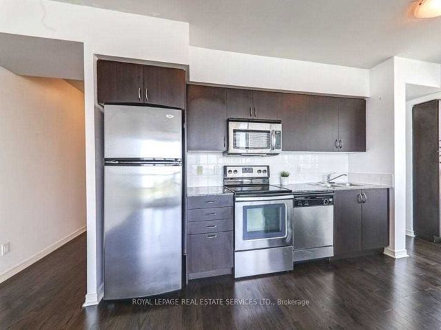 2106 - 2230 Lake Shore Blvd W