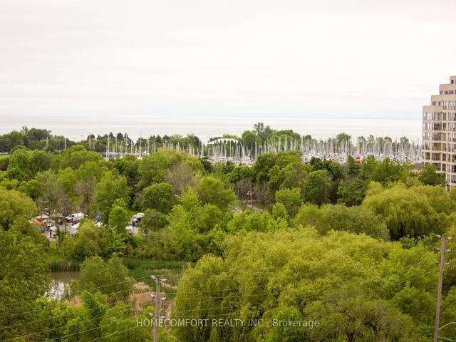 902 - 2200 Lake Shore Blvd W