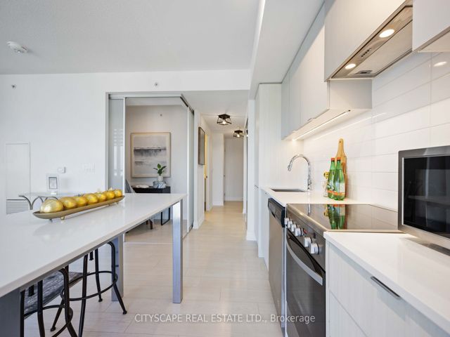 2202 - 30 Gibbs Rd