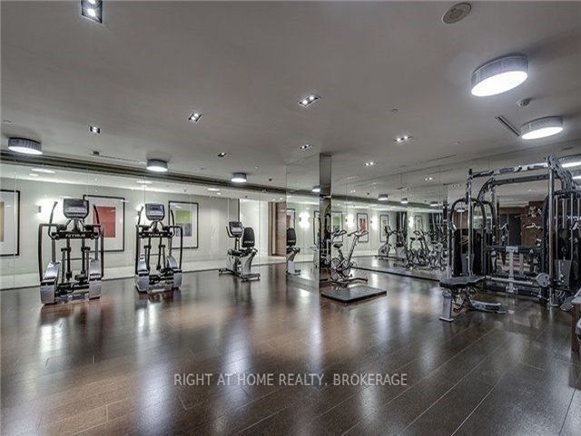 1708 - 5 Valhalla Inn Rd