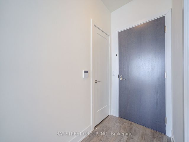 4032 - 5 Mabelle Ave