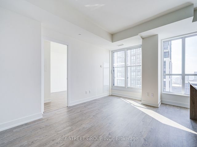 4032 - 5 Mabelle Ave