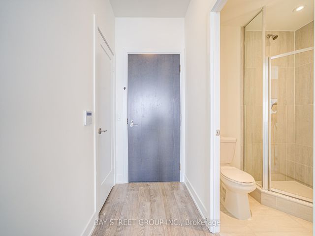 4032 - 5 Mabelle Ave