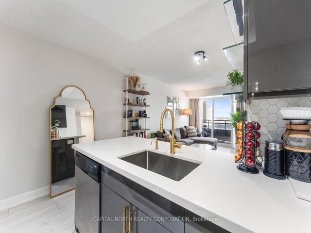705 - 6 Eva Rd