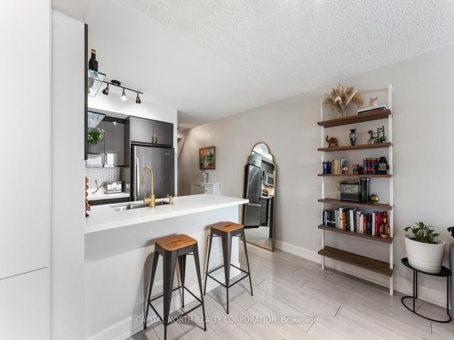 705 - 6 Eva Rd