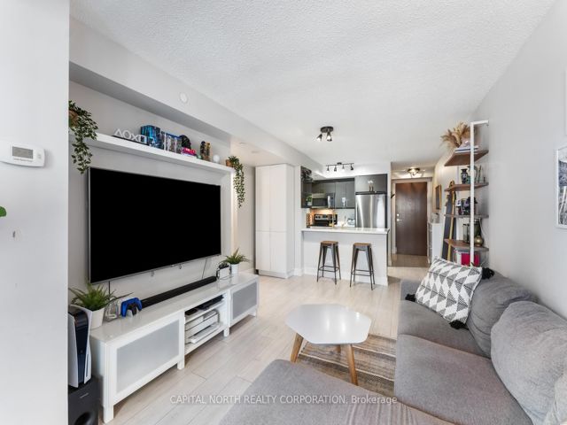 705 - 6 Eva Rd