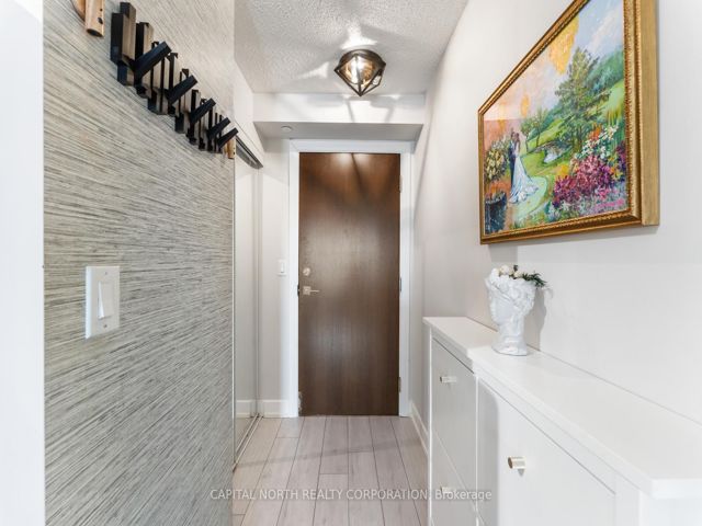 705 - 6 Eva Rd