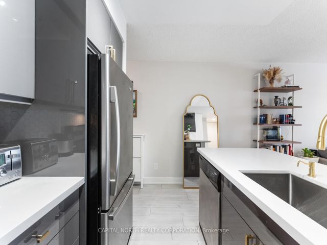 705 - 6 Eva Rd