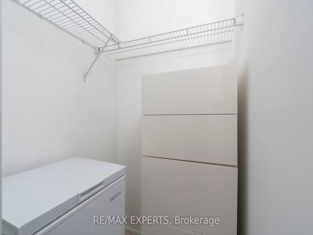 102 - 50 George Butchart Dr
